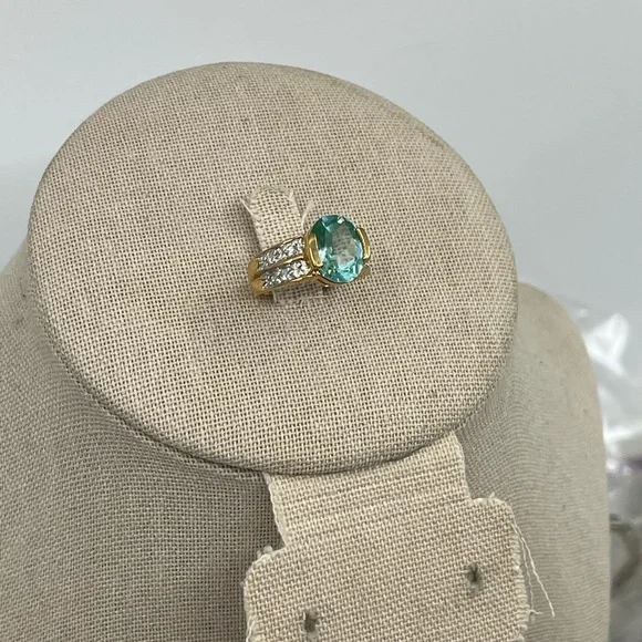 Vintage 925 Gold Overlay Sterling Silver Green Gemstone Ring, Size 4.75 - Picture 6 of 17